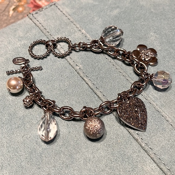 🥰3/$25 EUC  Premier designs gorgeous  heavyweight charm bracelet - Picture 5 of 5